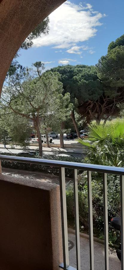 Les Iles D'Or Au Port De Hyeres Grand Studio Climatise Dış mekan fotoğraf