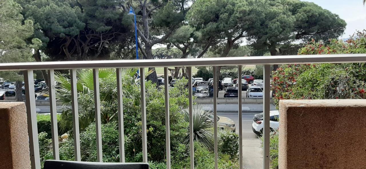 Les Iles D'Or Au Port De Hyeres Grand Studio Climatise Dış mekan fotoğraf